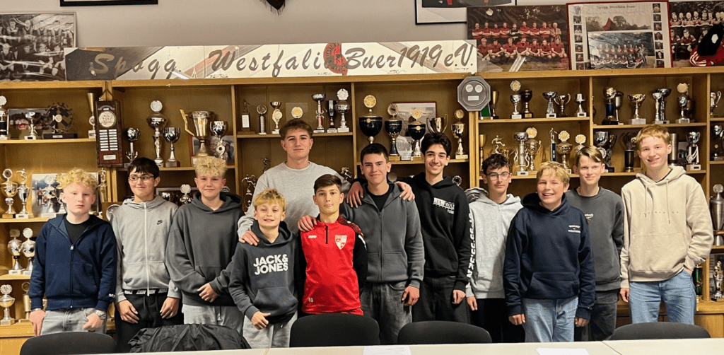 Neue Schiedsrichter über das Schulprojekt des AvD